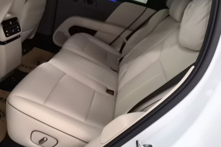 Used Li Auto i6 2025 Model Four-Wheel-Drive Standard Type Left Rear Seat