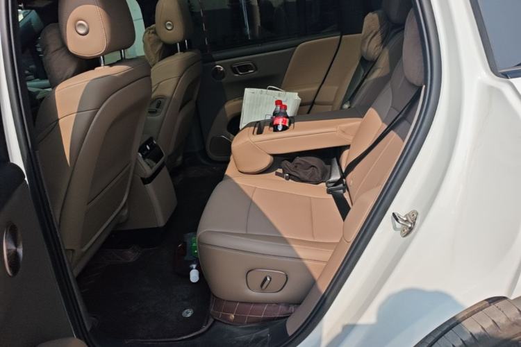 Used Li Auto i6 2025 Model Four-Wheel-Drive Standard Type Left Rear Seat