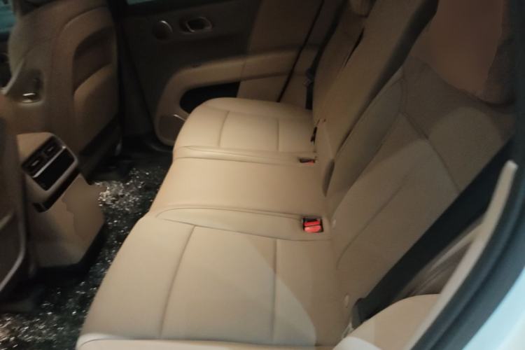 Used Li Auto i6 2025 Model Two-Wheel-Drive Standard Type Left Rear Seat