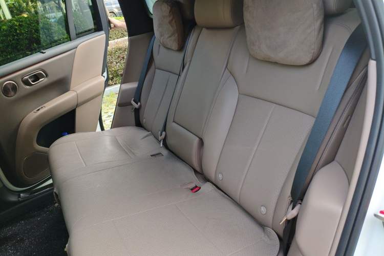 Used Li Auto i6 2025 Model Two-Wheel-Drive Standard Type Left Rear Seat