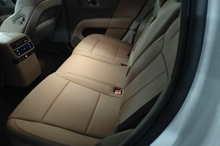 Used Li Auto i6 2025 Model Two-Wheel-Drive Standard Type Left Rear Seat