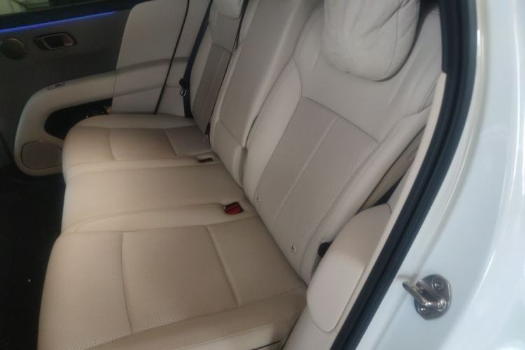 Used Li Auto i6 2025 Model Two-Wheel-Drive Standard Type Left Rear Seat