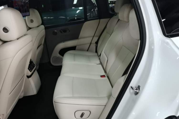 Used Li Auto i6 2025 Model Four-Wheel-Drive Standard Type Left Rear Seat