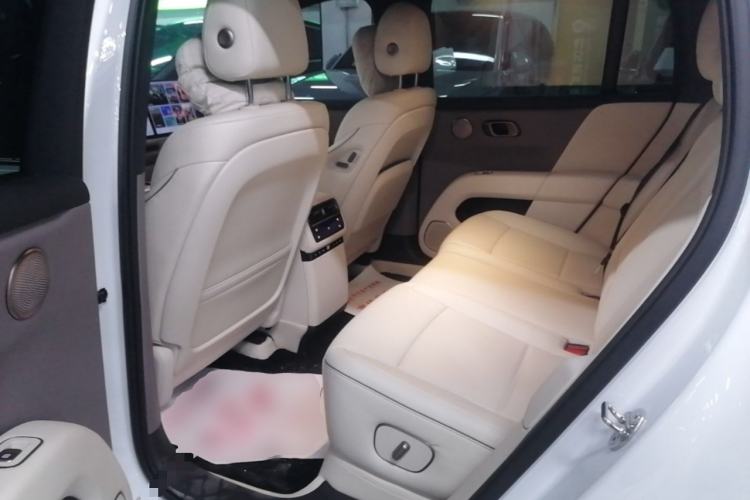 Used Li Auto i6 2025 Model Four-Wheel-Drive Standard Type Left Rear Seat
