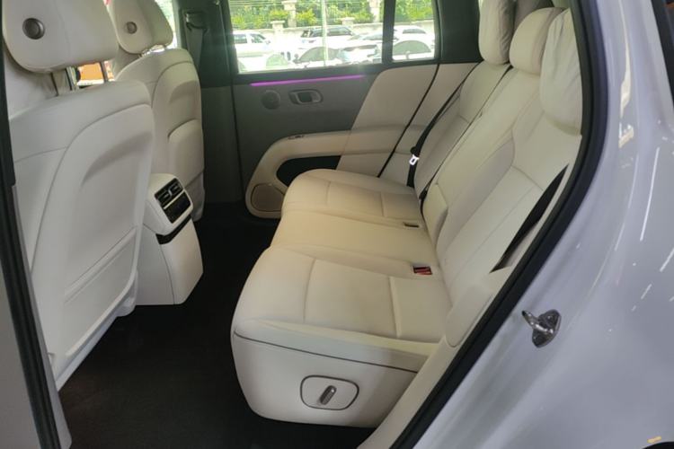 Used Li Auto i6 2025 Model Four-Wheel-Drive Standard Type Left Rear Seat