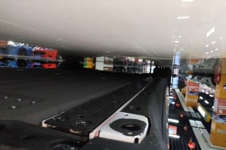 Used Li Auto i6 2025 Model Two-Wheel-Drive Standard Type Left Side Sill