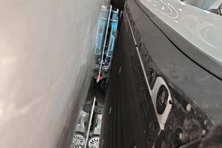 Used Li Auto i6 2025 Model Four-Wheel-Drive Standard Type Left Side Sill