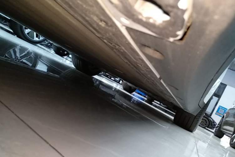 Used Li Auto i6 2025 Model Four-Wheel-Drive Standard Type Left Side Sill