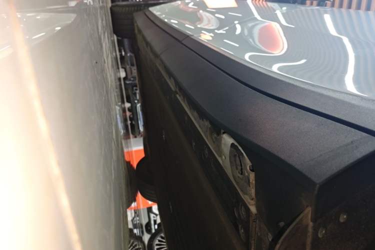 Used Li Auto i6 2025 Model Two-Wheel-Drive Standard Type Left Side Sill