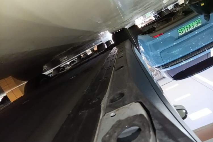 Used Li Auto i6 2025 Model Two-Wheel-Drive Standard Type Left Side Sill