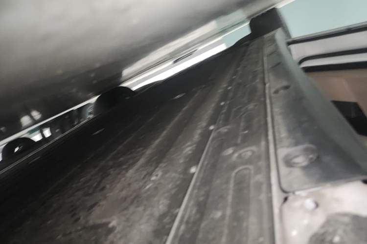 Used Li Auto i6 2025 Model Two-Wheel-Drive Standard Type Left Side Sill