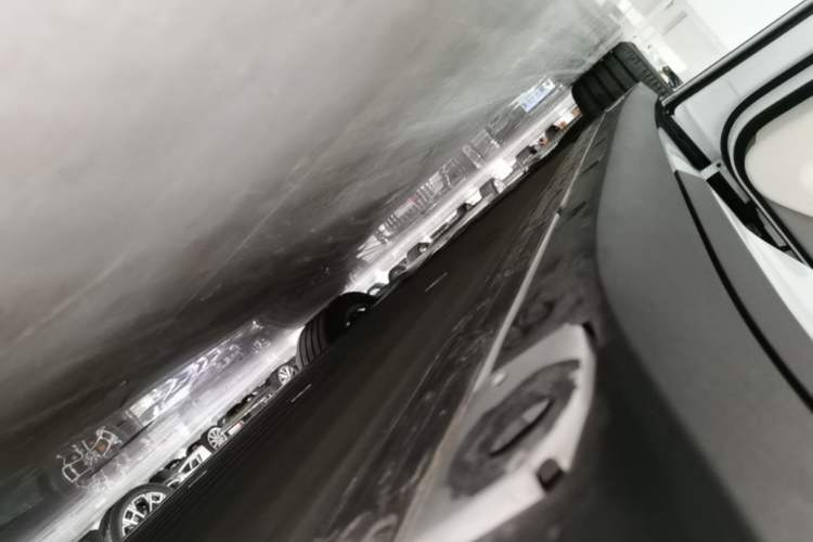 Used Li Auto i6 2025 Model Four-Wheel-Drive Standard Type Left Side Sill