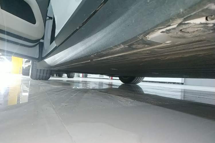 Used Li Auto i6 2025 Model Two-Wheel-Drive Standard Type Left Side Sill