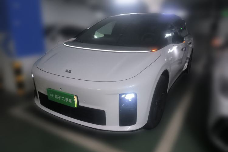 Used Li Auto i6 2025 Model Two-Wheel-Drive Standard Type Guazi used car, China used car export, Used car for sale, Used cars, Cheapest cars for sale