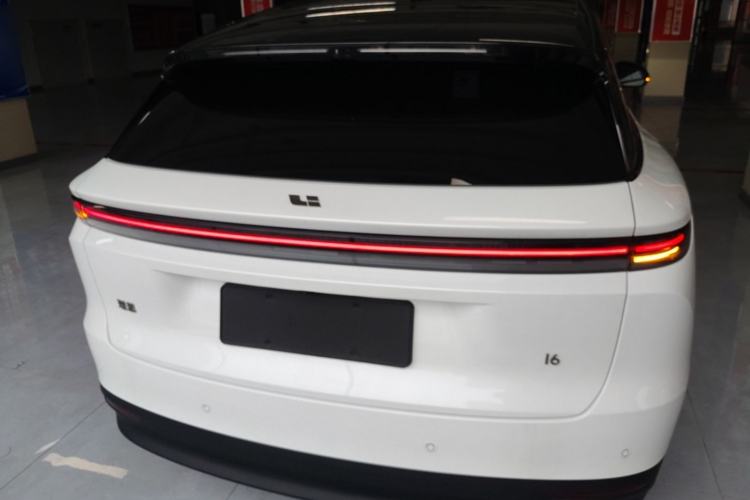 Used Li Auto i6 2025 Model Two-Wheel-Drive Standard Type Rear
