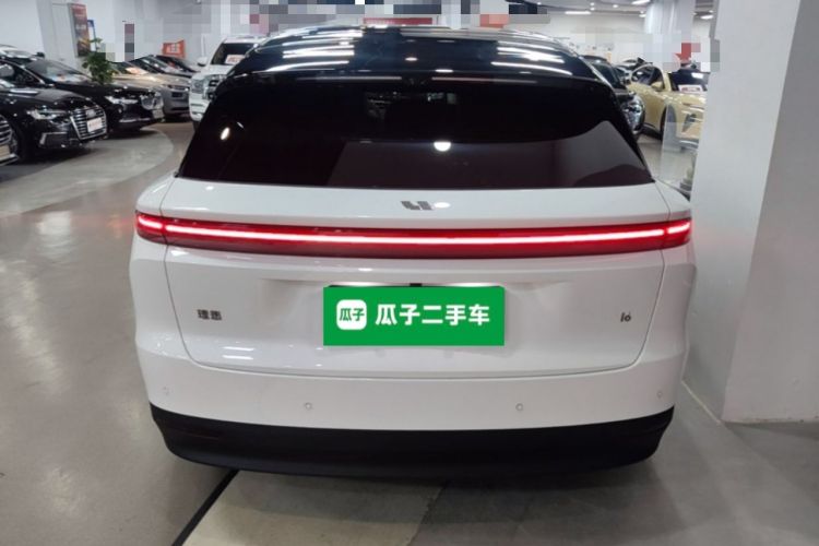 Used Li Auto i6 2025 Model Four-Wheel-Drive Standard Type Rear