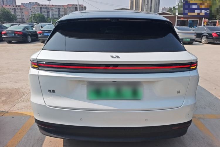 Used Li Auto i6 2025 Model Four-Wheel-Drive Standard Type Rear
