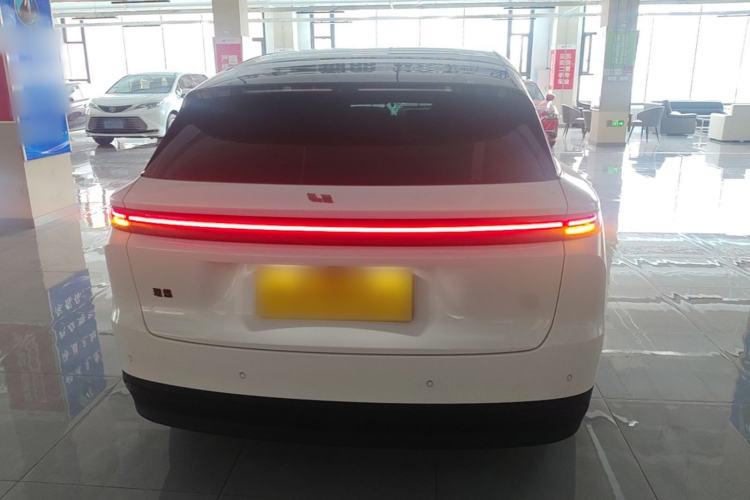 Used Li Auto i6 2025 Model Two-Wheel-Drive Standard Type Rear
