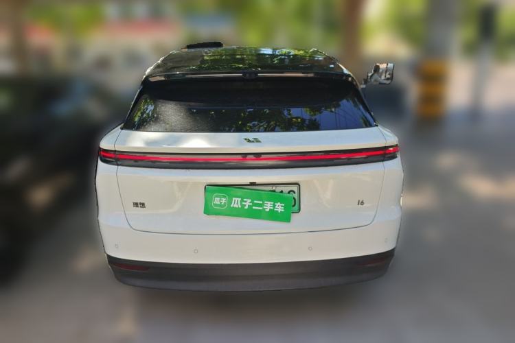 Used Li Auto i6 2025 Model Four-Wheel-Drive Standard Type Rear