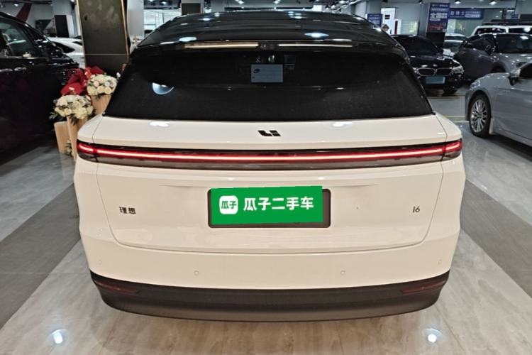Used Li Auto i6 2025 Model Four-Wheel-Drive Standard Type Rear