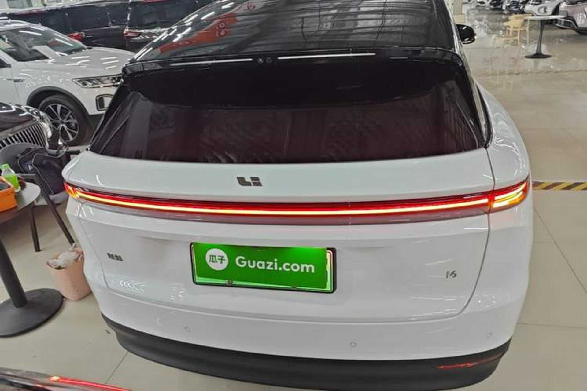 Used Li Auto i6 2025 Model Four-Wheel-Drive Standard Type Rear