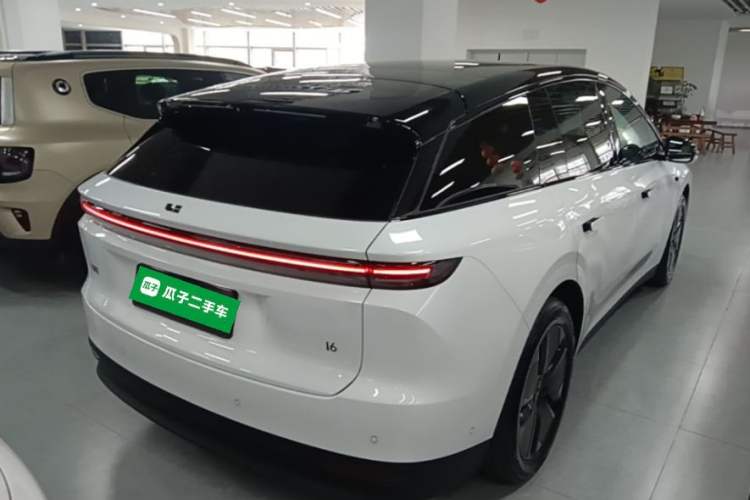 Used Li Auto i6 2025 Model Two-Wheel-Drive Standard Type Rear Right 45 Deg