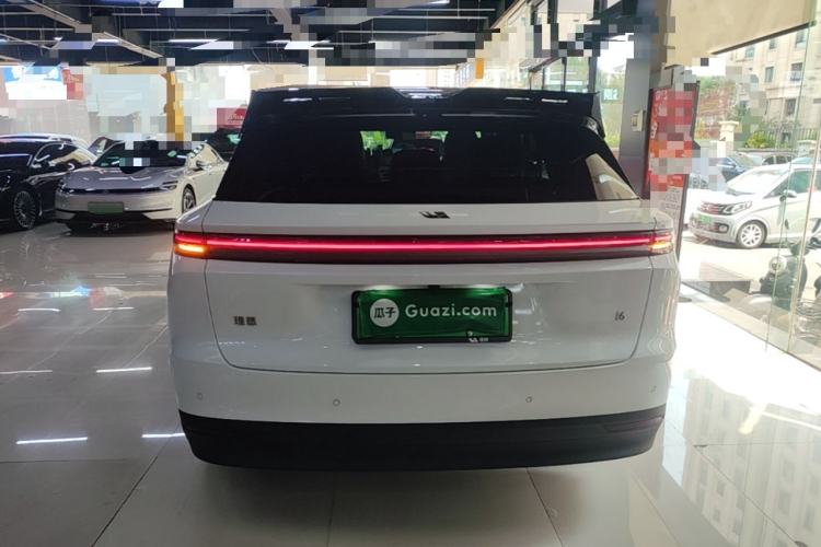 Used Li Auto i6 2025 Model Four-Wheel-Drive Standard Type Rear