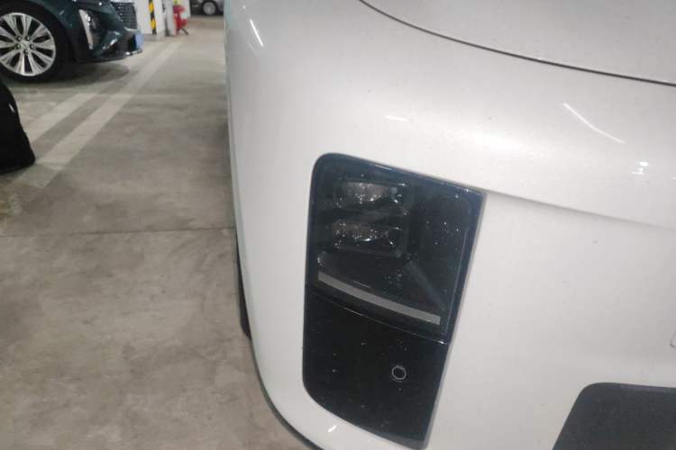 Used Li Auto i6 2025 Model Two-Wheel-Drive Standard Type Right Front Headlight