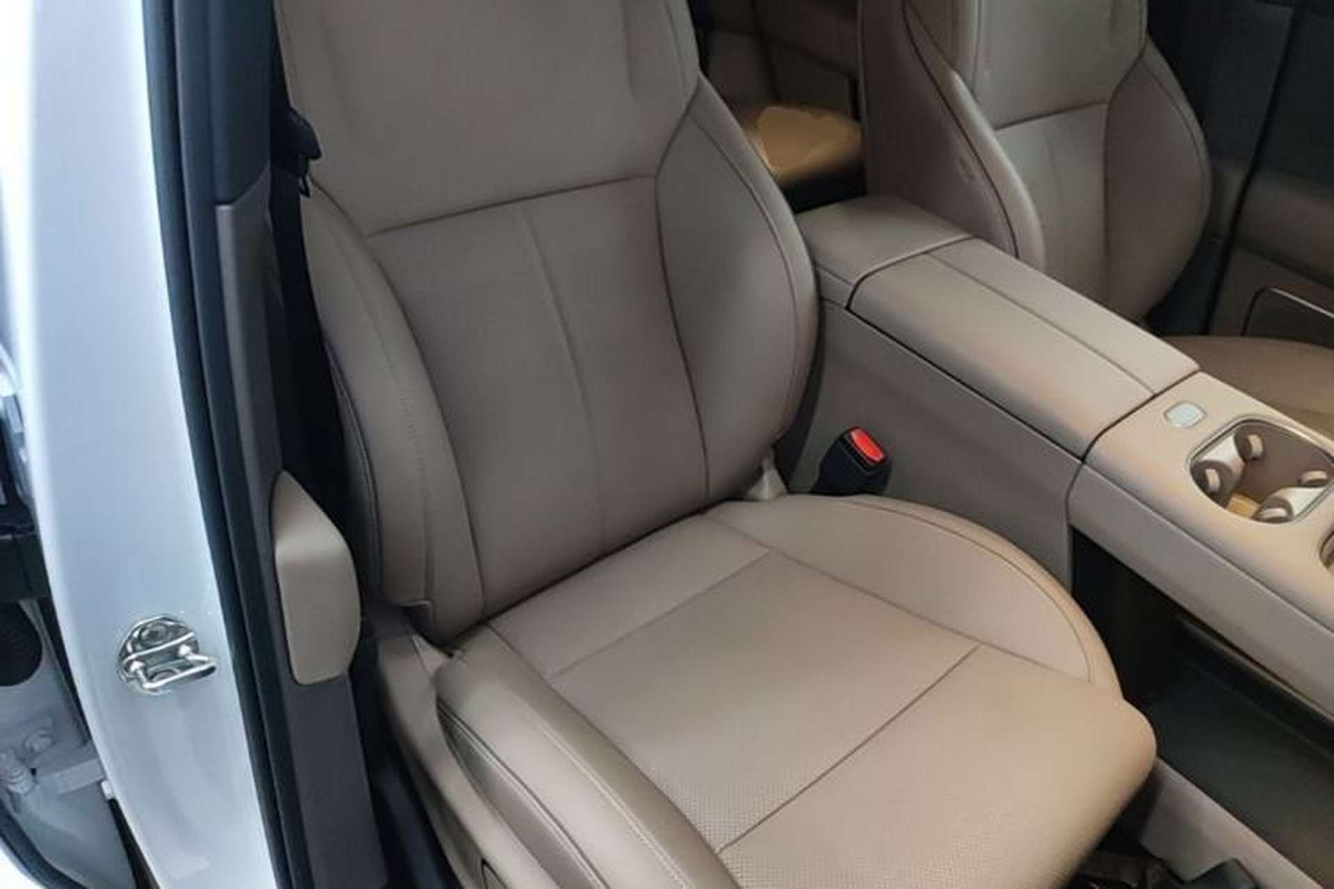 Used Li Auto i6 2025 Model Two-Wheel-Drive Standard Type Right Front Seat