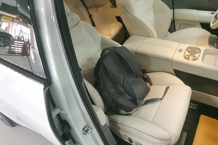 Used Li Auto i6 2025 Model Two-Wheel-Drive Standard Type Right Front Seat