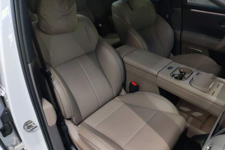Used Li Auto i6 2025 Model Two-Wheel-Drive Standard Type Right Front Seat