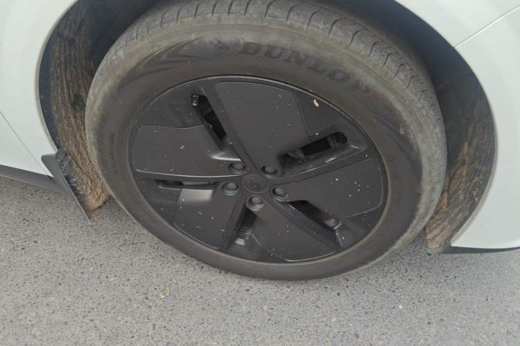 Used Li Auto i6 2025 Model Two-Wheel-Drive Standard Type Right Front Wheel Hub