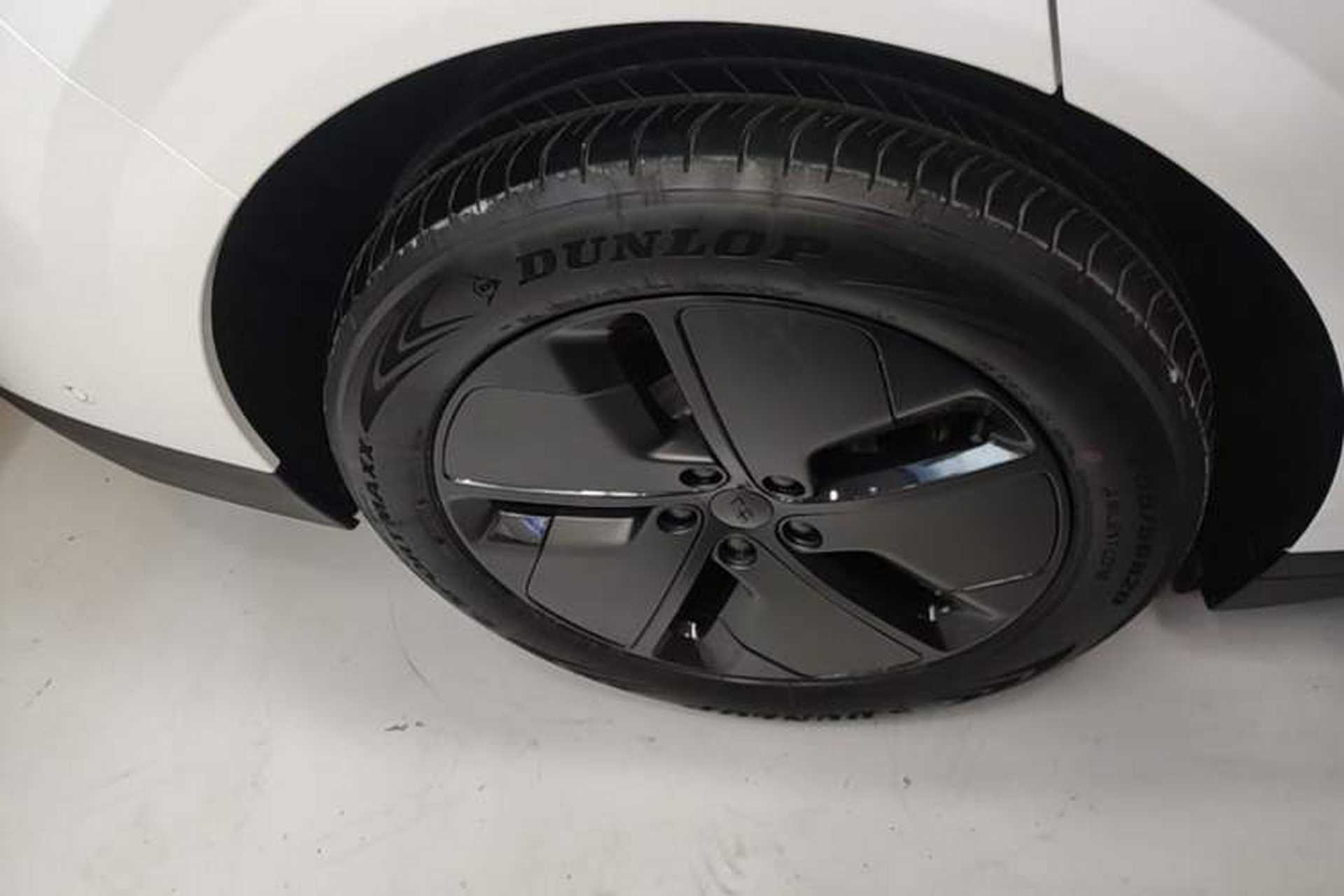Used Li Auto i6 2025 Model Two-Wheel-Drive Standard Type Right Rear Wheel Hub