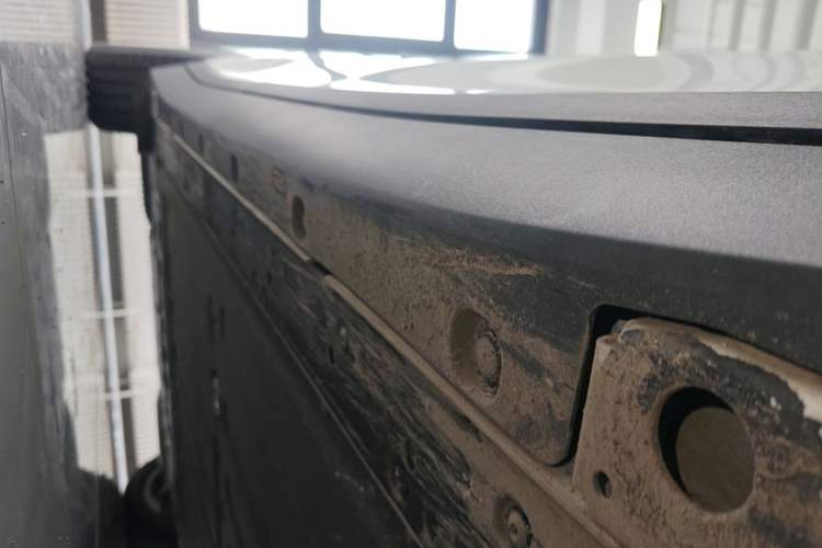 Used Li Auto i6 2025 Model Two-Wheel-Drive Standard Type Right Side Sill