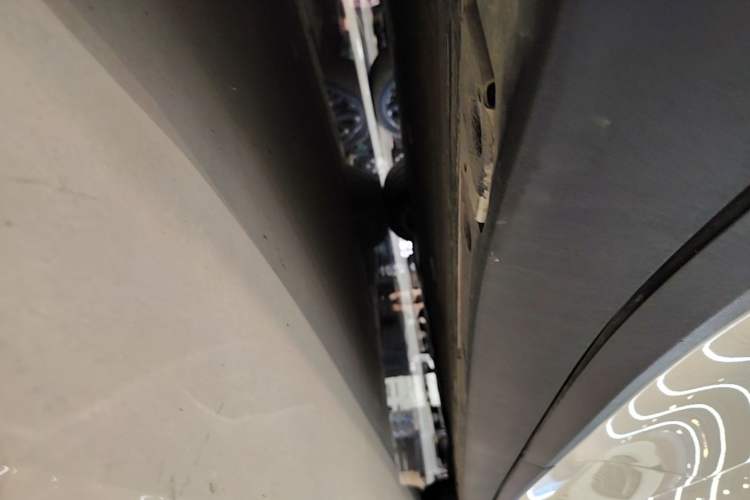 Used Li Auto i6 2025 Model Two-Wheel-Drive Standard Type Right Side Sill