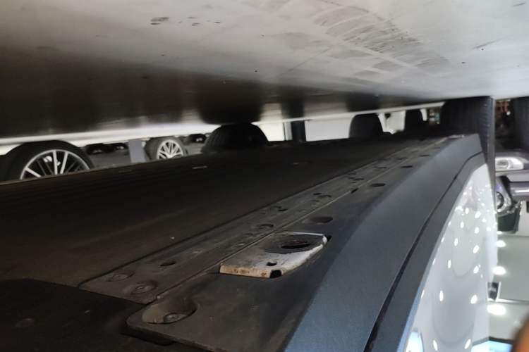 Used Li Auto i6 2025 Model Two-Wheel-Drive Standard Type Right Side Sill