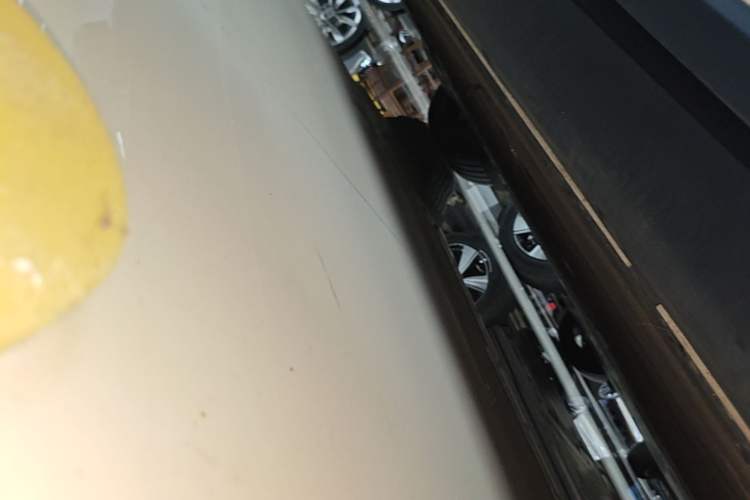 Used Li Auto i6 2025 Model Four-Wheel-Drive Standard Type Right Side Sill