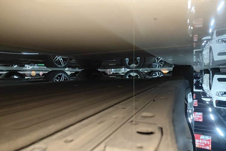 Used Li Auto i6 2025 Model Two-Wheel-Drive Standard Type Right Side Sill