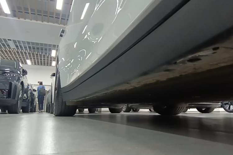 Used Li Auto i6 2025 Model Two-Wheel-Drive Standard Type Right Side Sill