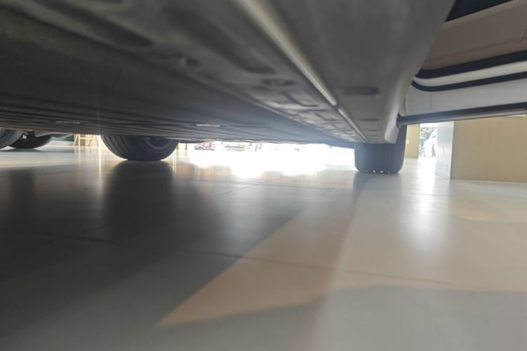 Used Li Auto i6 2025 Model Four-Wheel-Drive Standard Type Right Side Sill