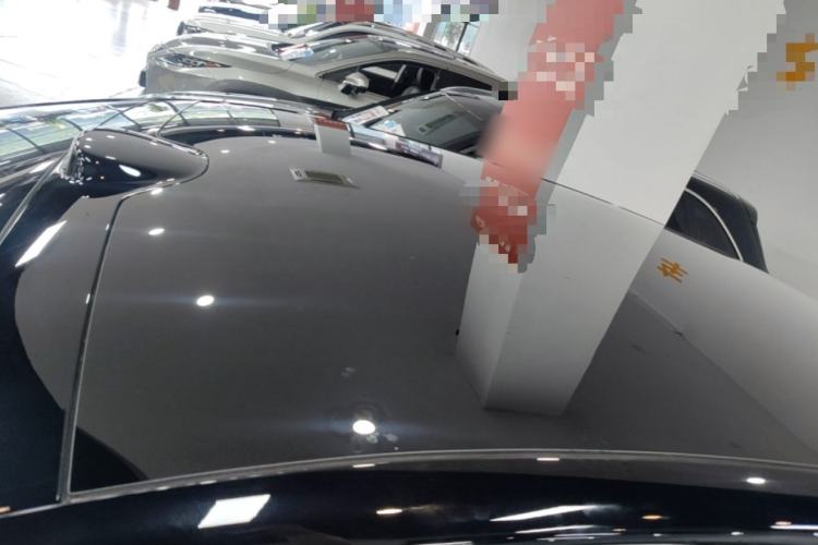 Used Li Auto i6 2025 Model Four-Wheel-Drive Standard Type Roof