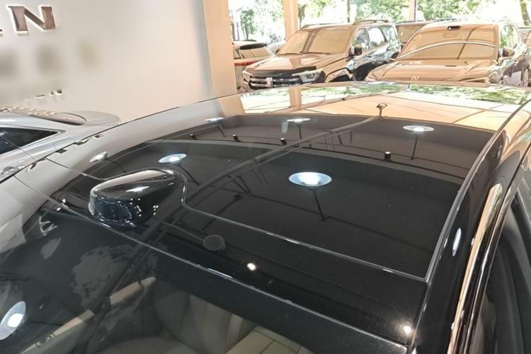 Used Li Auto i6 2025 Model Four-Wheel-Drive Standard Type Roof