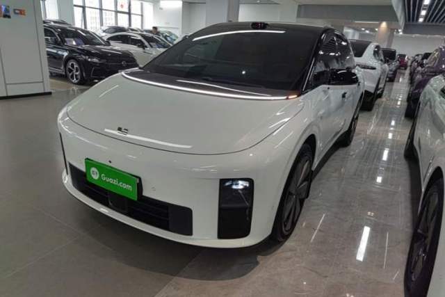 Used Li Auto i6 2025 Model Four-Wheel-Drive Standard Type