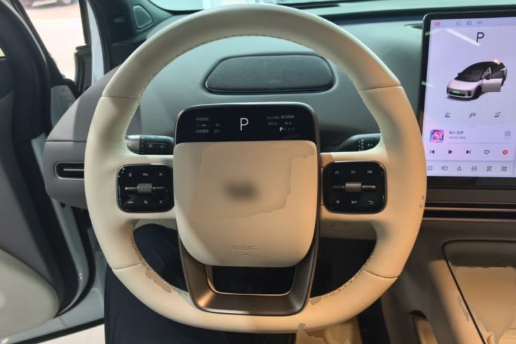 Used Li Auto i6 2025 Model Two-Wheel-Drive Standard Type Steering Wheel
