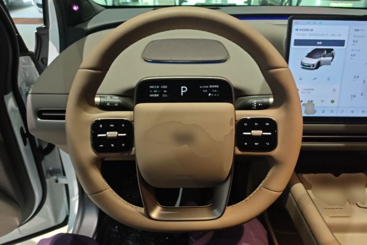 Used Li Auto i6 2025 Model Two-Wheel-Drive Standard Type Steering Wheel