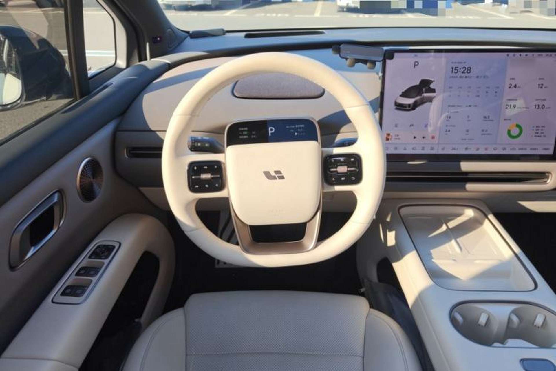 Used Li Auto i6 2025 Model Two-Wheel-Drive Standard Type Steering Wheel