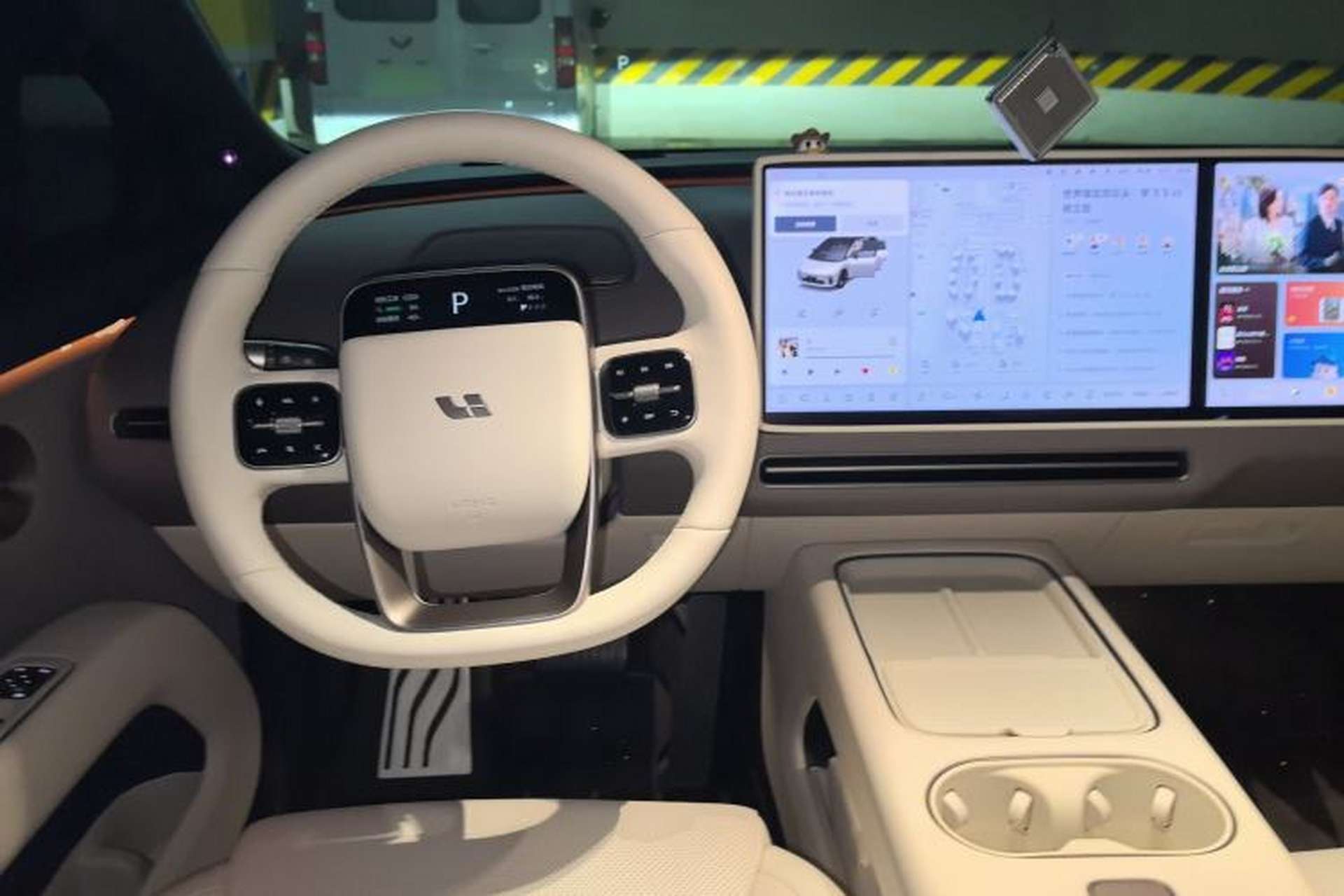 Used Li Auto i6 2025 Model Four-Wheel-Drive Standard Type Steering Wheel
