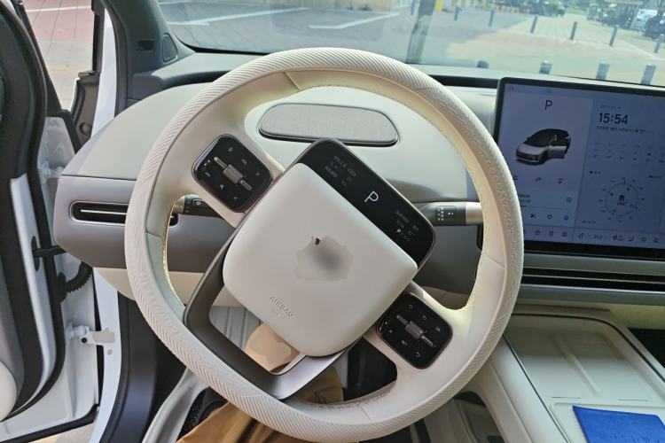 Used Li Auto i6 2025 Model Two-Wheel-Drive Standard Type Steering Wheel