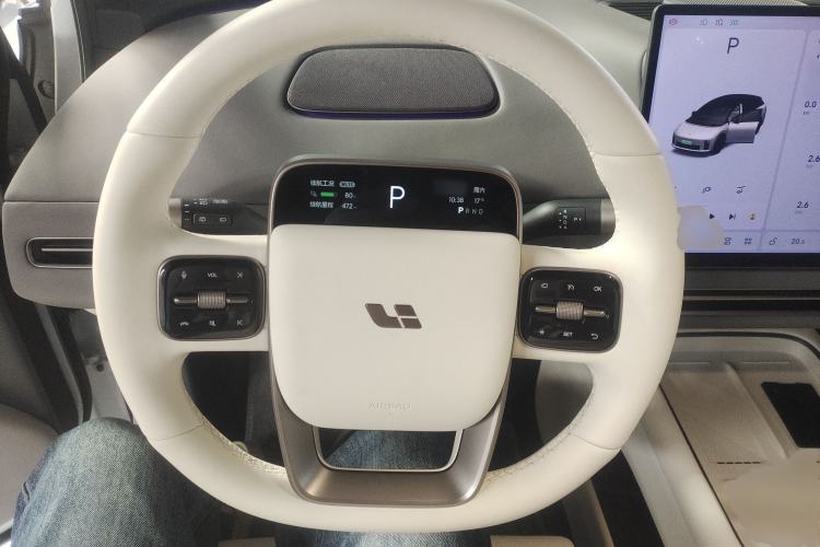 Used Li Auto i6 2025 Model Two-Wheel-Drive Standard Type Steering Wheel