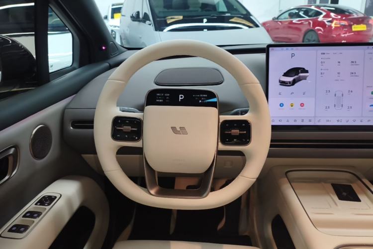 Used Li Auto i6 2025 Model Two-Wheel-Drive Standard Type Steering Wheel